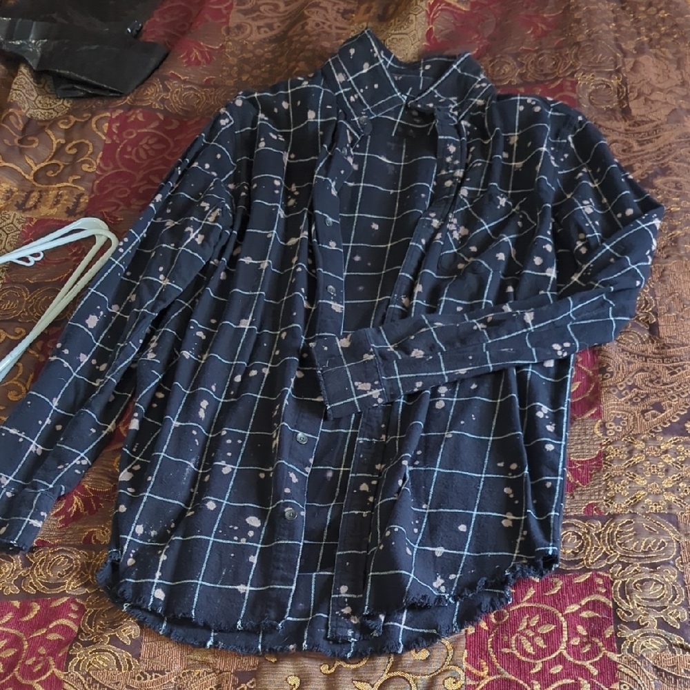 Black Casual Button Down Shirt with Relaxed Fit